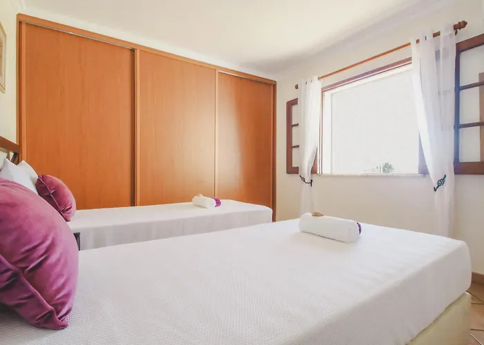 Honolulu By Algarve Vacation Villa